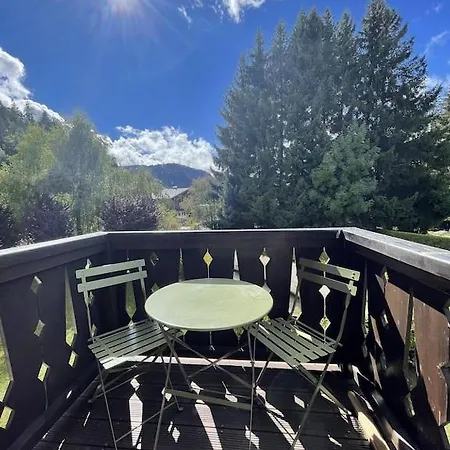-white Aster- Charming Renovated Megeve